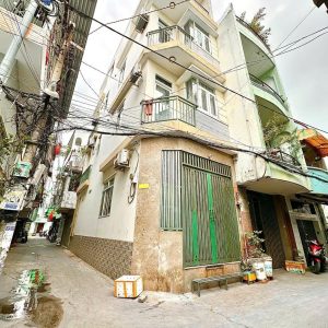 Quận 6 - Tân Hòa Đông - Căn góc hẻm xe hơi cách mặt tiền vài bước chân